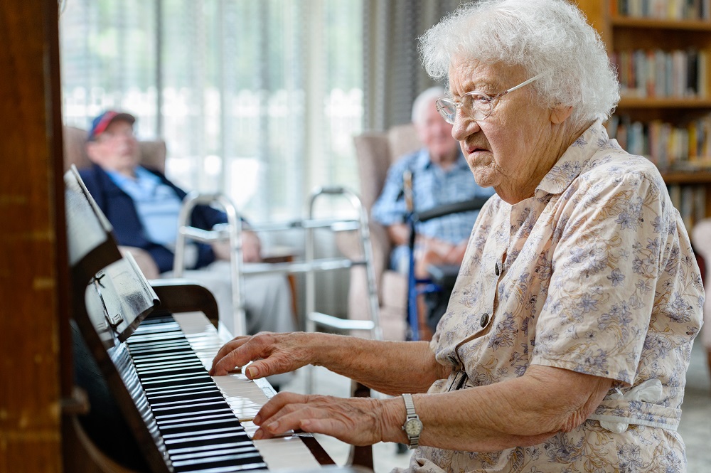 Music Boosts Brain Activity In Dementia Patients - Infinite Care